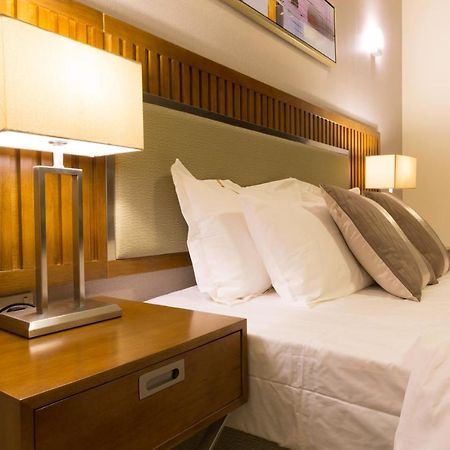 Ayam Lilian Aparthotel Бурайда Екстериор снимка
