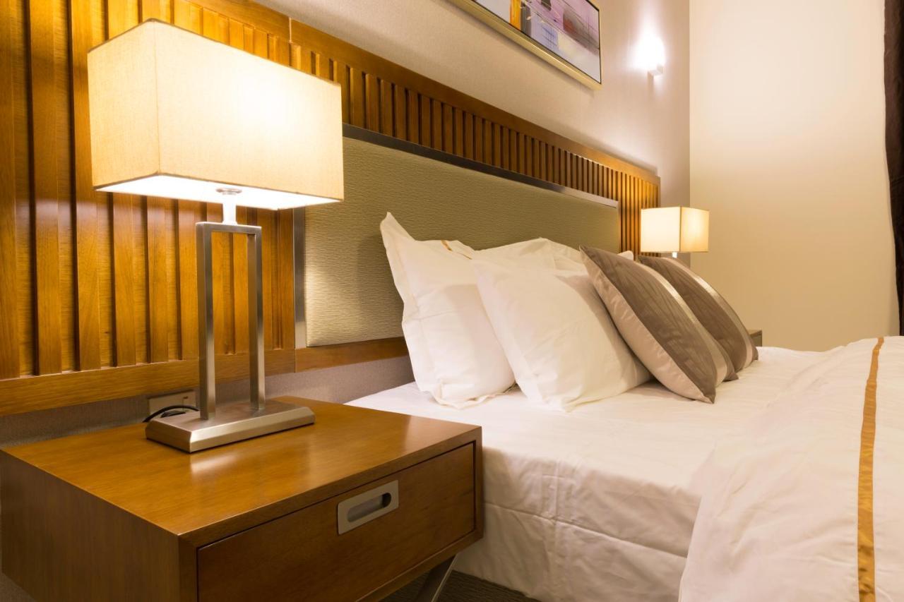 Ayam Lilian Aparthotel Бурайда Екстериор снимка