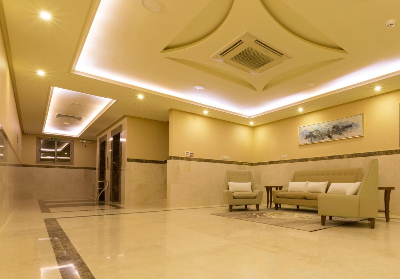Ayam Lilian Aparthotel Бурайда Екстериор снимка